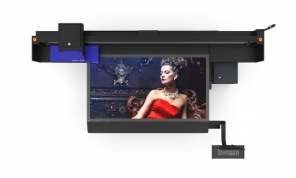 Поглед отгоре: Epson SureColor SC-V7000 UV LED принтер от FACTOR.BG
